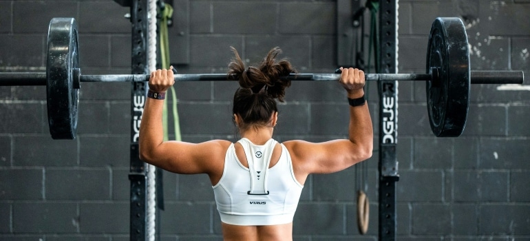 a women doing one of the best exercises for your heart
