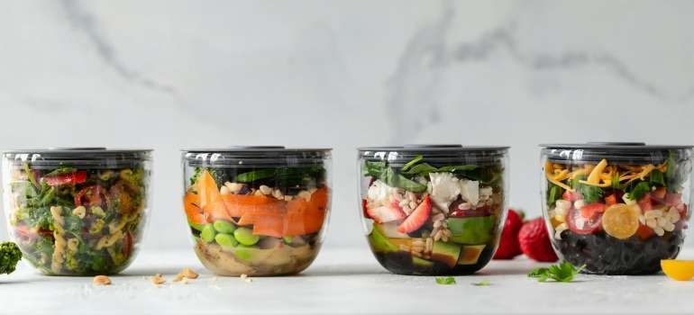 containers with food