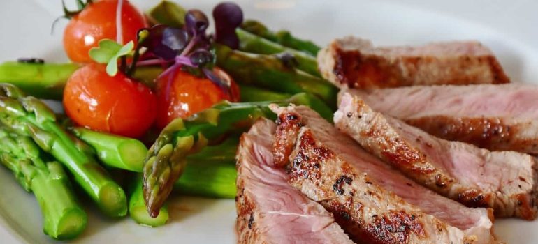 Grilled meat and vegetables