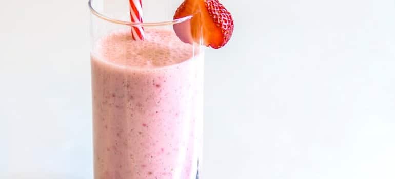 A strawberry smoothie